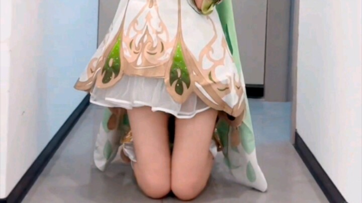 Traveler, let Nahida add a splash of color to your life! o.o