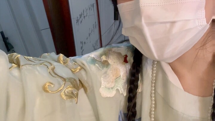 Hey handsome! You’re here alone?