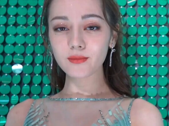 ดิลราบา ถ่ายใกล้ชิดแบบจ่อหน้า! ไม่ใช้ฟีลเตอร์แต่งหน้า ไม่มีเอฟเฟกต์ปรับผิว