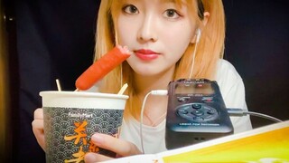 [ASMR] กินโอเด้งของแฟมิลี่มาร์ทและไส้กรอกย่าง