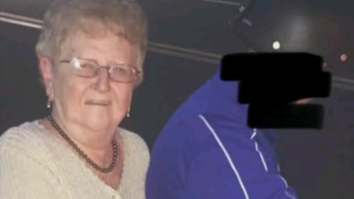 An incredibly cool grandma from abroad gives her late ex a rating 😂