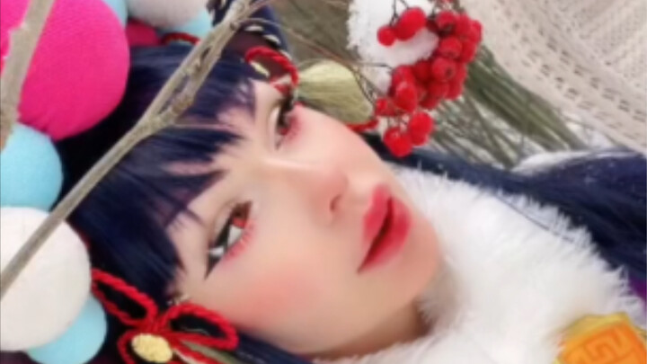 Russian Cosplay of "Genshin Impact" Yun Jin