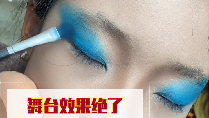 看看孔雀舞的最后舞台效果吧！