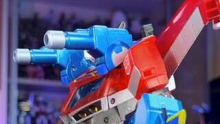 [ความเห็นแปลก ๆ ของ Binggui] Transformers 08 Animation Wings Optimus Prime