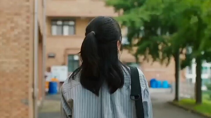 Apakah dia adalah wali kelas dalam benakmu?