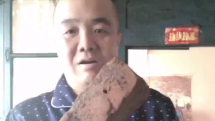Brother Dao livestreams debunking Brother Hu's brick-breaking fake video