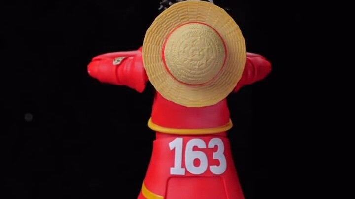 ความคล่องตัวและคุณภาพเกินความคาดหมาย [Model Play Show] SHF Egghead Island Luffy