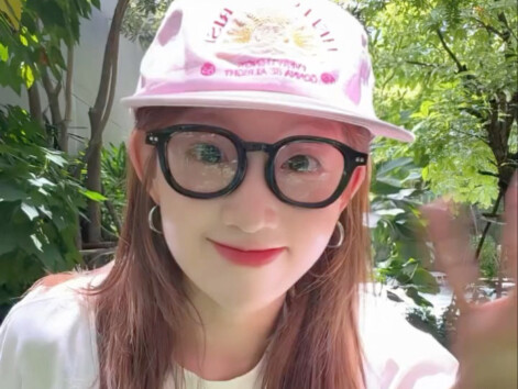 【Li Zixuan】Cover dance of ATEEZ’s “BAD”—this is how an introvert dances, sneaking around~