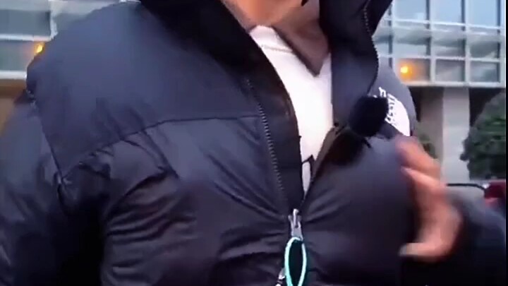 "การขายเสื้อผ้าคือคำโกหกของคุณ"