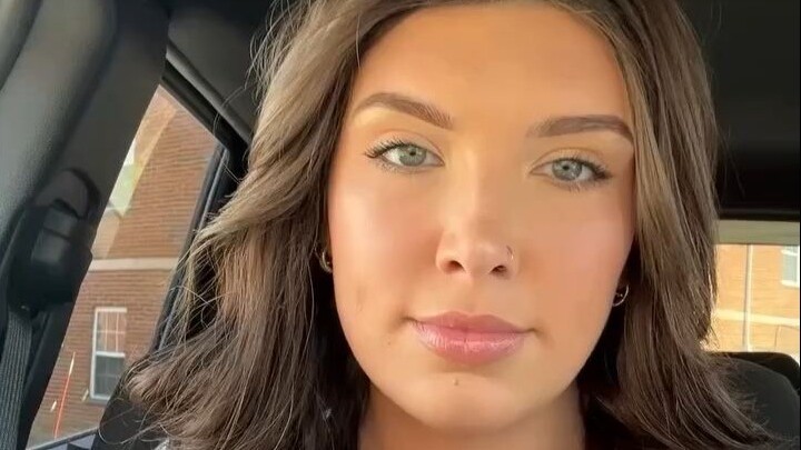 【Hilarious】Why would a straight girl get a "scissors" tattoo? ><