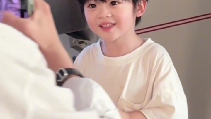 They say children speak without restraint, but no one said their words are also adorable.
