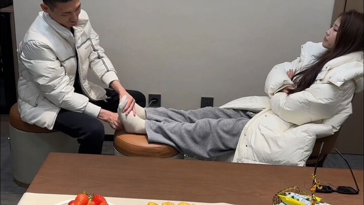 Look at these two trendy guys!!