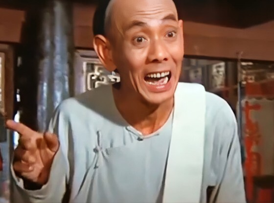 "Nine-clan poker, I'm winning big!"