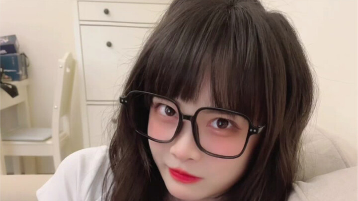 This woman doesn’t look trustworthy! Is she trying to trick me?