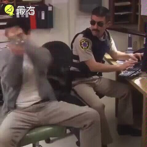 当你成功解开了手铐......