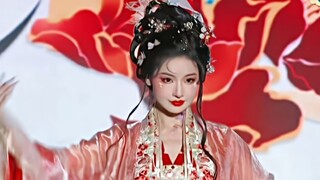 真是视觉盛宴啊 这妆造不完虐某些丧葬风古装剧嘛