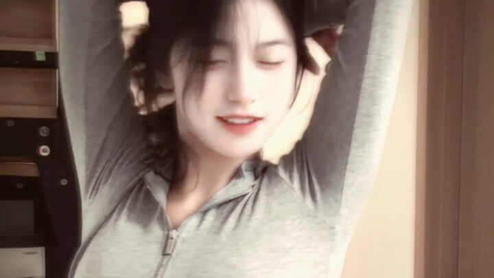 Nghe nói mọi người đều thích xem cảnh lắc mông.