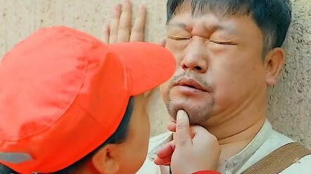 Being a courier is so tough! Between dogs and zombies rising from the dead, it’s just too thrilling!