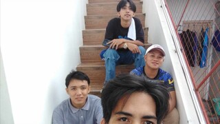 4 brothers                         (the welders brothers)