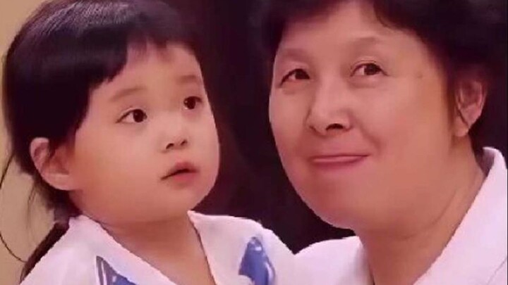 Đoạn này vừa buồn cười vừa chua xót — hóa ra con trẻ hiểu hết mọi chuyện!