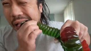 ASMR Giant Gummy Worm🪱 + Water Sounds (Licking, Chewing, Eating & Mouth Sounds)