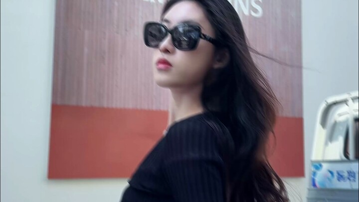 Hal pertama yang dilakukan saat ke Seoul adalah bertemu Jennie
