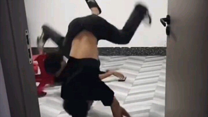 请问一下脖子灵敏度多少？