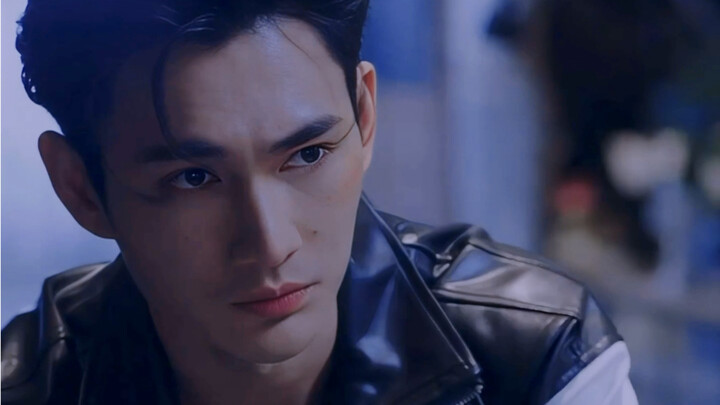 I hold back my concern and dare not look into your eyes. I say it's over but dare to avoid your back