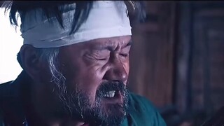 ปู่และอีกคนช่วยเหลือสิ่งมีชีวิตที่ไม่รู้จักและมันปฏิบัติต่อพวกเขาเหมือนพี่น้องกัน