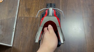 [Review] Play with the Kamen Rider Ryuki Mirror Crossing Pullback Car, an old item from 20 years ago
