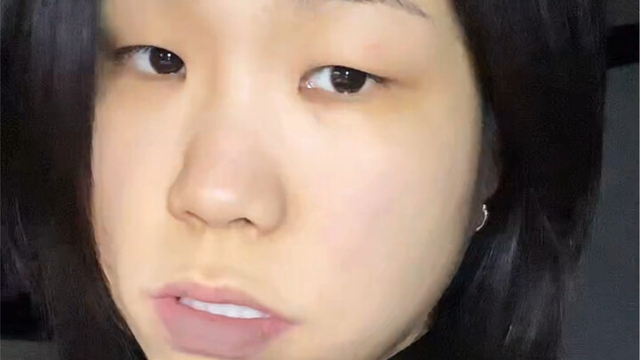 Cô gái xinh đẹp mà tôi vừa thấy có thể cho tôi một cơ hội được không?