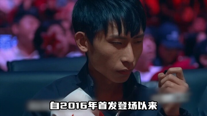 “Muốn mua hoa quế cùng nhau uống rượu, nhưng mãi vẫn chẳng giống như những chuyến rong chơi thuở thi