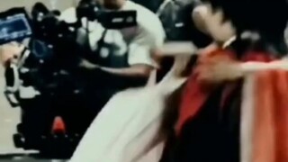 《宁安如梦》张凌赫公主抱白鹿路透