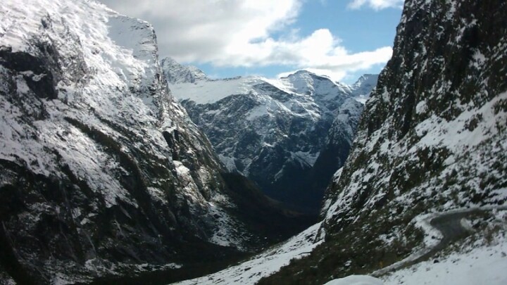 15 Most Scenic Drives In The World I Beautiful Roads That You Would Love To Driv