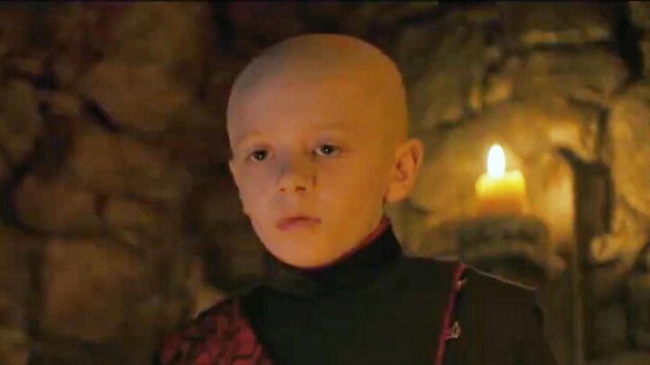 Tại sao một hoàng tử Targaryen lại chủ động theo chân Duncan chịu khổ, chịu cực? Chẳng lẽ chỉ để trả