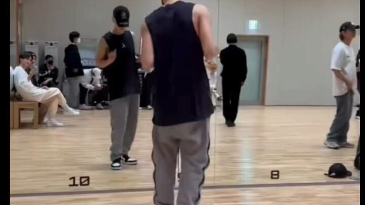 ควอนโฮชิแห่งเซเว่นทีนเมาจนลืมไม่ได้แม้แต่จะฝึกเต้น