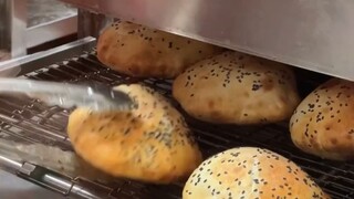 It turns out the secret to Tastin' burgers' deliciousness is that the buns are freshly baked on the 