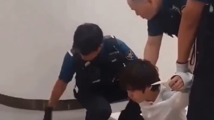 Really red cannon, is there a flip phone inside? It makes me laugh to death.