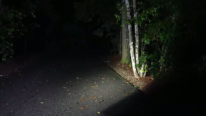 Airtel kena kejar hantu jogging