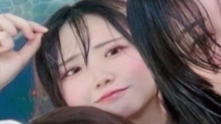 ฉันจะแสดงให้คุณเห็นว่า Minto Mutsuu/Yuezuki มีลักษณะอย่างไรในภาพกลุ่ม
