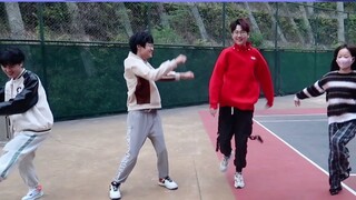 [IVL Siapakah Raja Tari] Manny x GG An An Wu Meng GG Pipi Shrimp GG Rumput Kering "Hot Dog!"