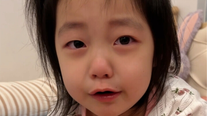 The 5-year-old daughter’s reason for saving up to buy a house is so touching!