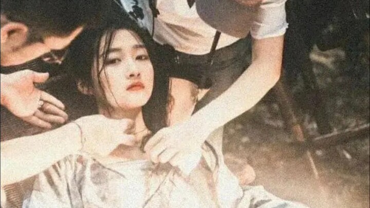 “I once came under the moonlight, all because you were in the mountains.”