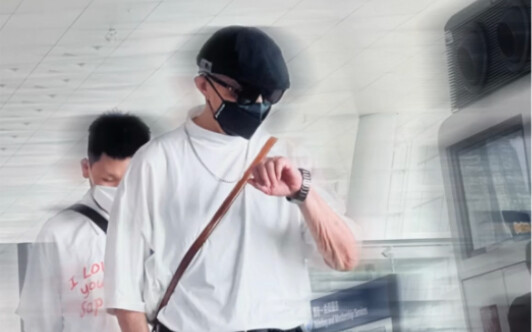 OOTD: Kakek 86 Tahun Ajari Cara Berpakaian saat ke Bandara