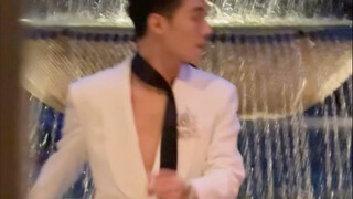 我就是要告诉这个该死的世界 这把我必须赢！