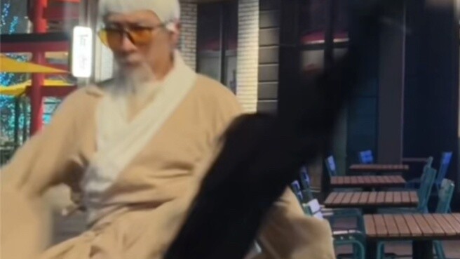 Lao Deng has his own Lao Deng craze~