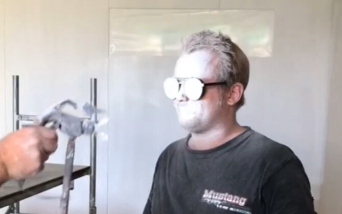 The Joy of Being a Spray Painter [Do Not Imitate]