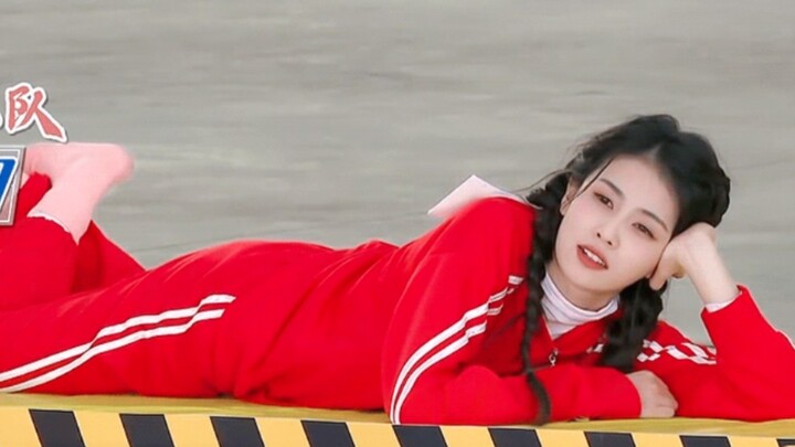 Running Bailu, I just think this mermaid is quite Bai Mengyan when she is lying down