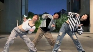 没有人不喜欢安踢罚酒