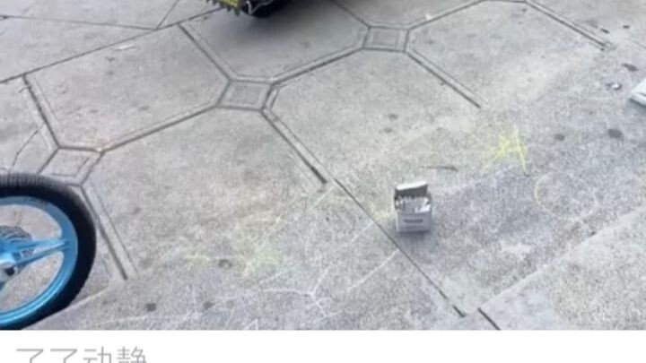 สาวน้อยกระซิบข้างหู: แม่ฉันปากจัดแต่ใจดี แป๊บเดียวเธอก็ล้มลงคุกเข่าแล้ว อย่าพูดอะไรเลย